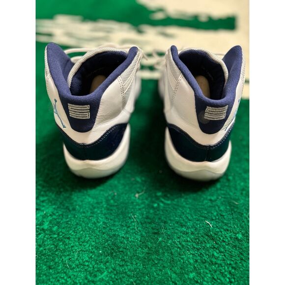 Nike Air Jordan 11 Retro Blue and White 'Win Like 82' 378038-123 Size 5.5Y - Picture 5 of 7